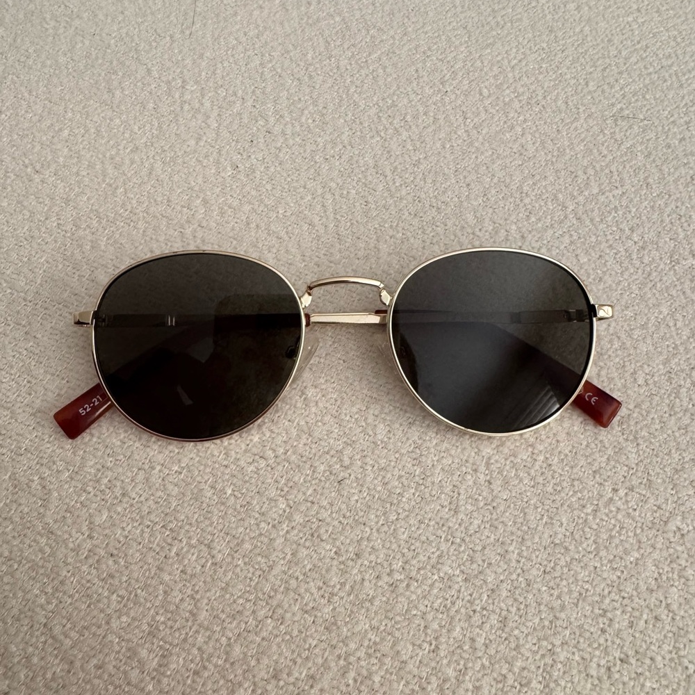 Le Specs Lost Legacy Sunglasses